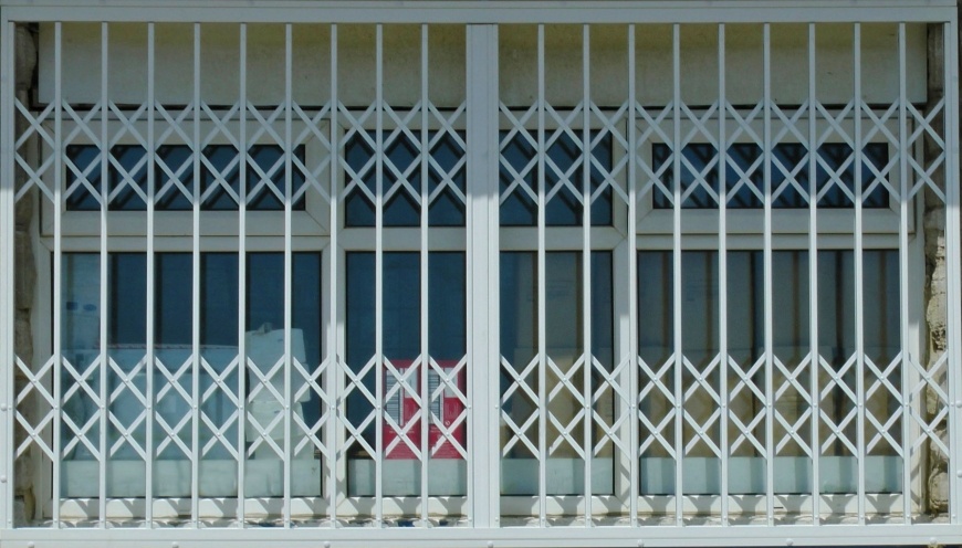 rejas extensibles plegables - Instalación de rejas para puertas