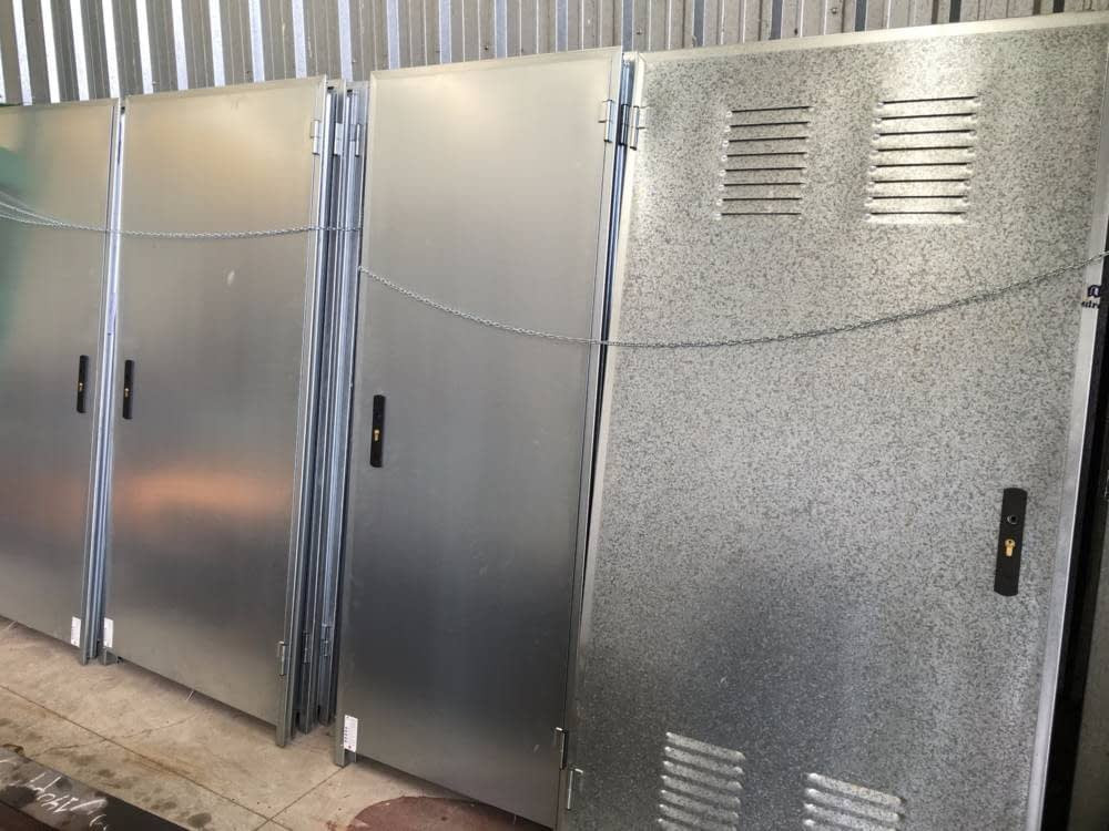 Puertas de Seguridad para Trasteros Barcelona Puertas trasteros galvanizada - Puertas de Seguridad para Trasteros Barcelona