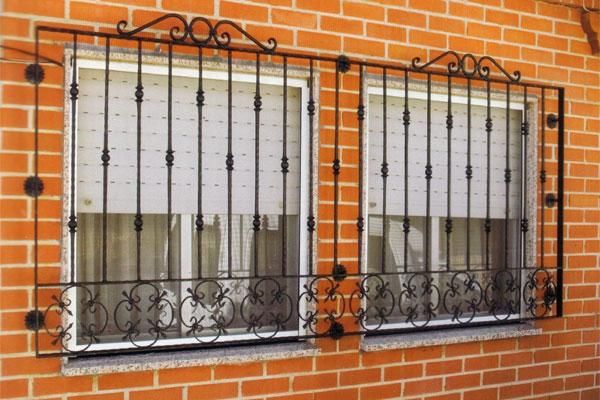 Rejas para ventanas modernas en Barcelona. Estética y seguridad al mismo  tiempo - Metalistería Barceló