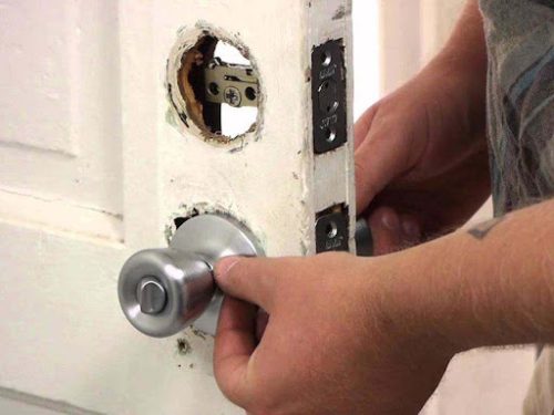 Algunos de los servicios que suelen ofrecer los cerrajeros en Barcelona - Serruriers Valencia 24 Heures Urgent