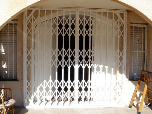 reja de ballesta 18 - Rejas Sant joan despi para ventanas y puertas