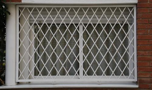 reja fija rombos 03 - Rejas Sant joan despi para ventanas y puertas
