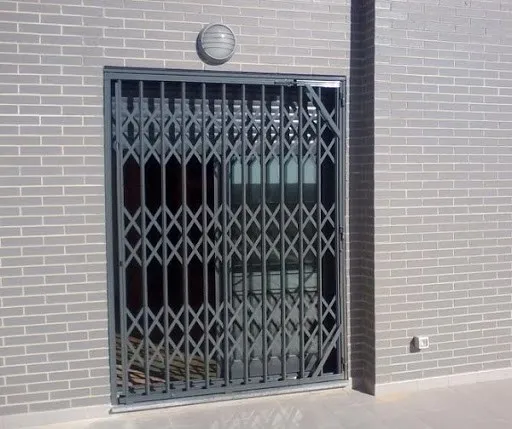 rejas puertas - Instalación de rejas para puertas